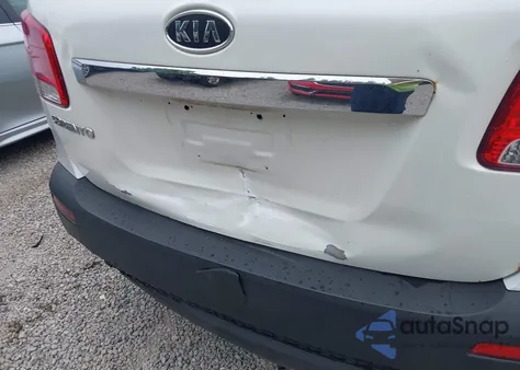 2012 Kia Sorento Lx V6 z USA, uszkodzony, nr VIN 5XYKTDA20CG250148